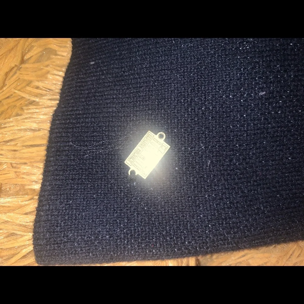MONOGRAM" Ski Mask by Rocksmith
00259 Like NEW! - Picture 3 of 5